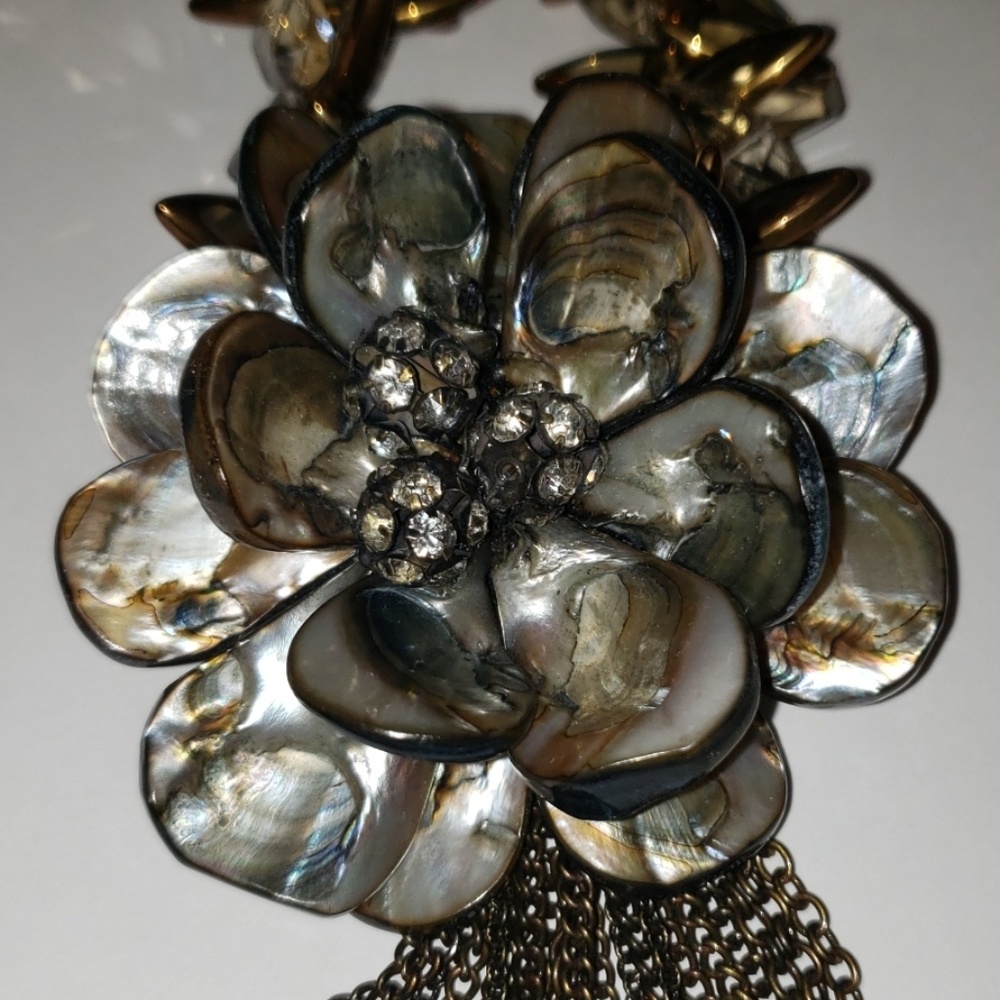 Ann Taylor necklace // New